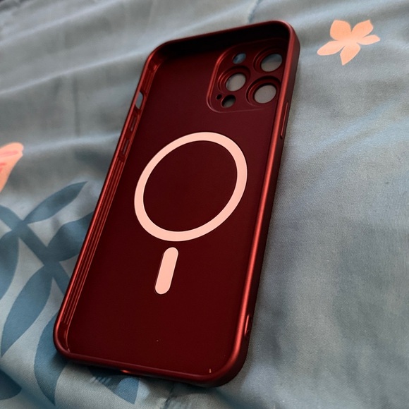 Magnetic Rose Phone Case - Picture 2 of 3